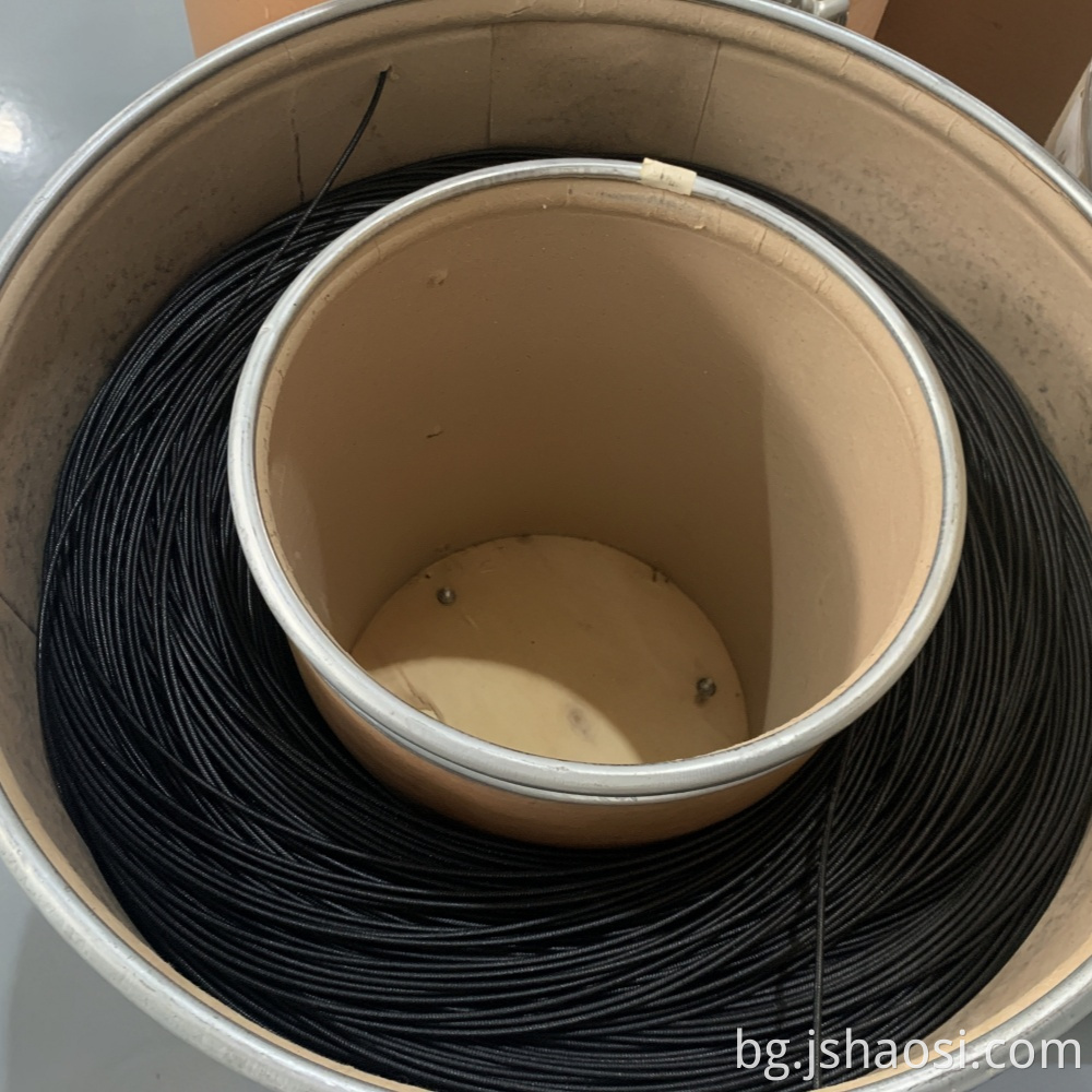 Silicone-braided wire black